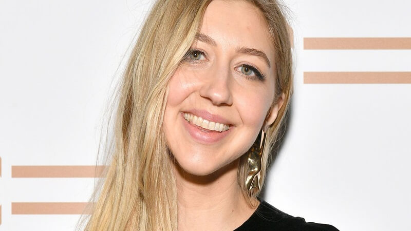 Heidi Gardner Bikini: A Closer Look at Her Style and Confidence