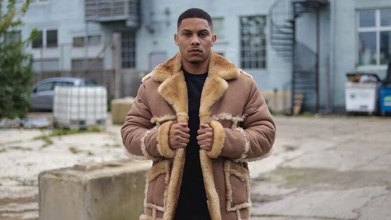 The Ultimate Guide to Shearling Jackets (2025 Edition): Warmth, Style, and Timeless Appeal